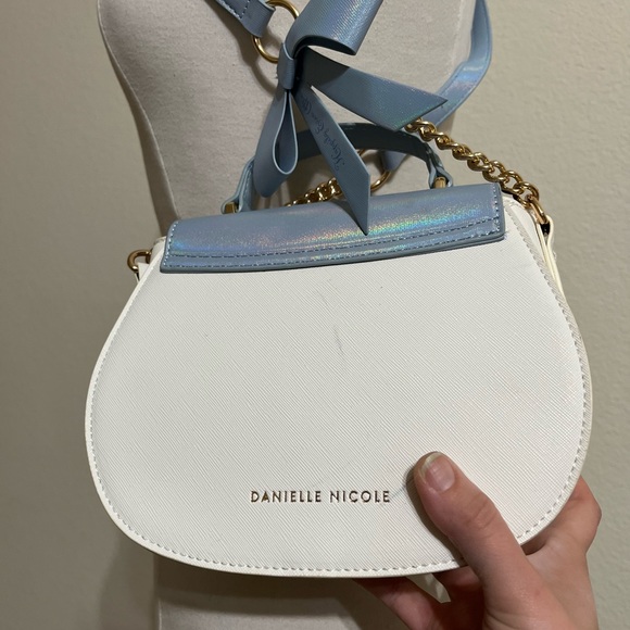 Danielle Nicole Cinderella crossbody for Disney Loungefly. - Picture 8 of 11